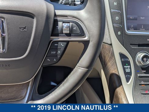 Used 2019 Lincoln Nautilus Select w/ Class II Trailer Tow Package FWD image 25