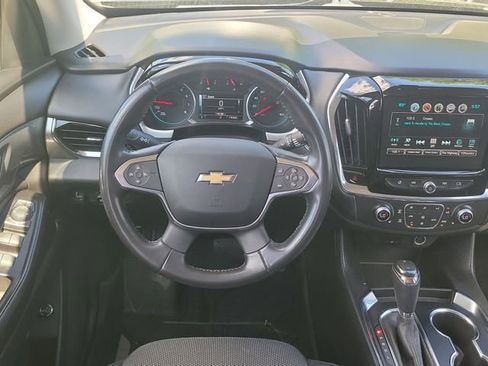 Used 2018 Chevrolet Traverse LT FWD image 14