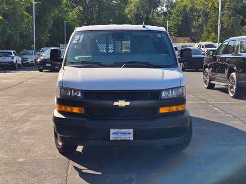 Used 2021 Chevrolet Express 2500 Work Van w/ Driver Convenience Package image 3