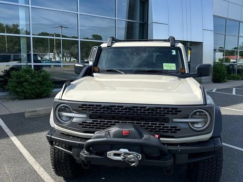 Used 2022 Ford Bronco Everglades AWD/4WD image 2