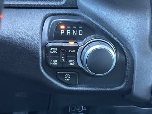 Used 2022 RAM 1500 Big Horn AWD/4WD image 22