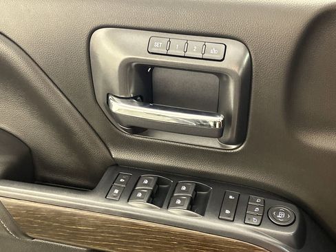Used 2019 GMC Sierra 3500 Denali w/ Duramax Plus Package AWD/4WD image 18
