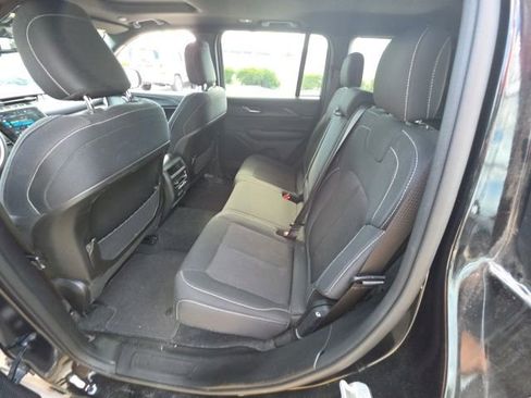 Used 2024 Jeep Grand Cherokee Laredo X w/ Luxury Tech Group I AWD/4WD image 25