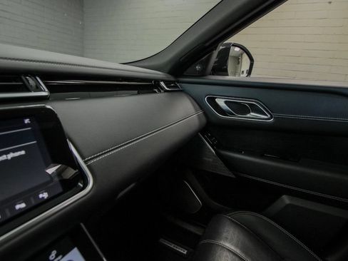 Used 2018 Land Rover Range Rover Velar R-Dynamic HSE AWD/4WD image 17