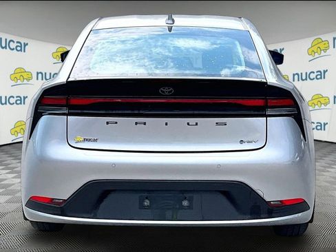 Used 2023 Toyota Prius LE image 5