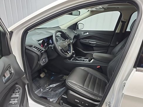 Used 2017 Ford Escape Titanium w/ Canadian Touring Package image 29