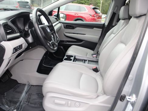 Certified 2024 Honda Odyssey EX-L image 11