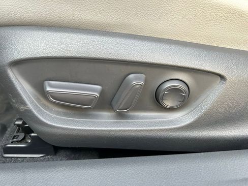 Used 2021 Toyota Camry SE w/ Audio Upgrade Package image 16