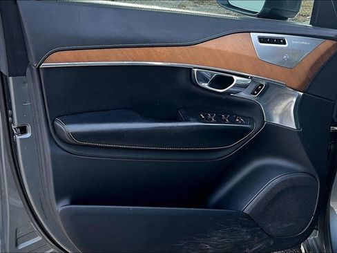 Used 2018 Volvo XC90 T6 Inscription w/ Convenience Package image 24