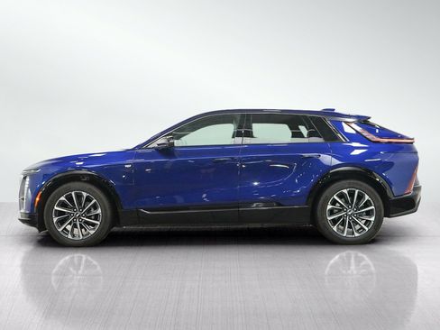 Used 2024 Cadillac Lyriq Sport w/ LPO, Floor Liner Package AWD/4WD image 2