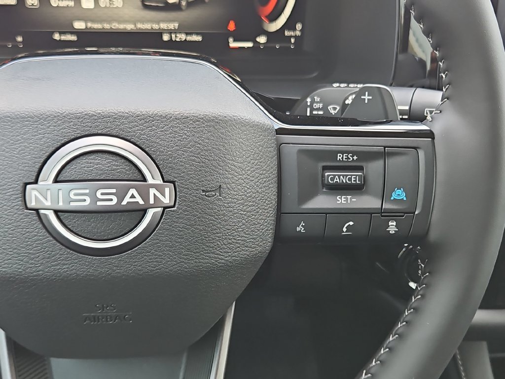 New 2026 Nissan Pathfinder SL FWD image 26