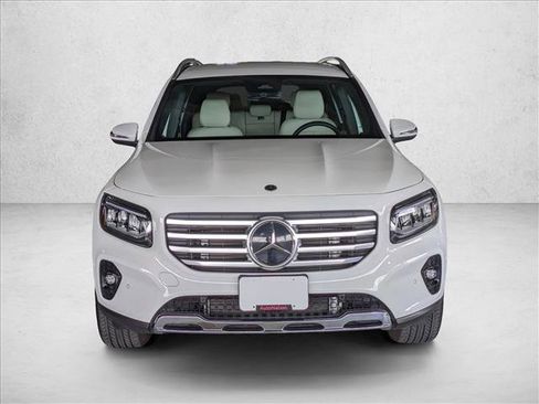 Certified 2025 Mercedes-Benz GLB 250 image 5
