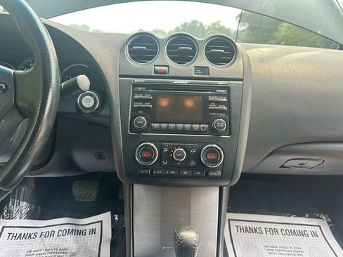 Used 2012 Nissan Altima 3.5 SR w/ Sport Pkg FWD image 18