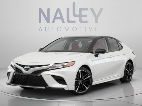 Used 2020 Toyota Camry XSE FWD image 10