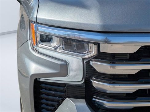 Used 2024 Chevrolet Silverado 1500 High Country image 9