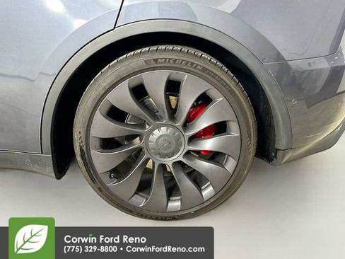 Used 2022 Tesla Model Y Performance image 30