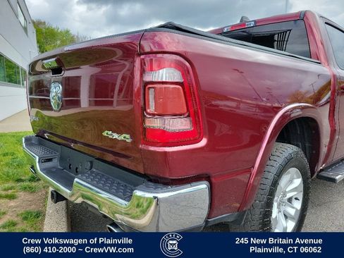Used 2022 RAM 1500 Laramie AWD/4WD image 37