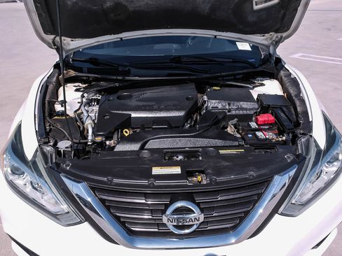 Used 2016 Nissan Altima 2.5 SV w/ Convenience Package FWD image 28