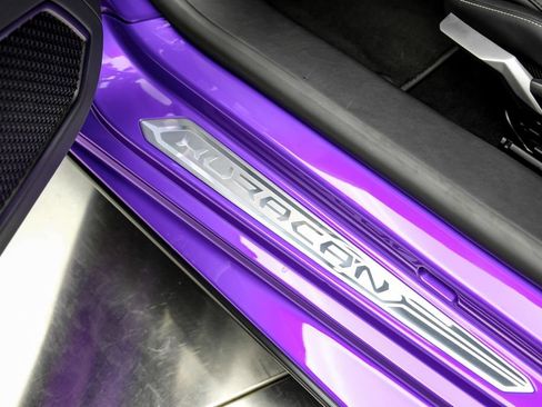 Used 2024 Lamborghini Huracan EVO AWD/4WD image 40