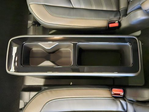 New 2025 Nissan Pathfinder Platinum AWD/4WD image 25