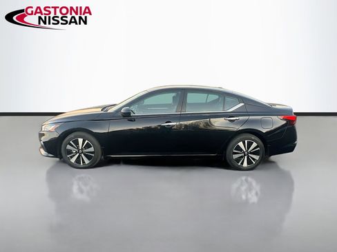 Used 2021 Nissan Altima 2.5 SV image 5