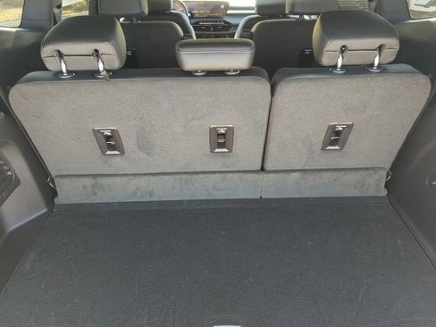New 2026 Buick Enclave Avenir w/ Super Cruise Package FWD image 25