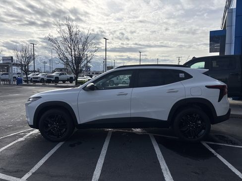 New 2026 Chevrolet Trax ACTIV w/ Driver Confidence Package image 2