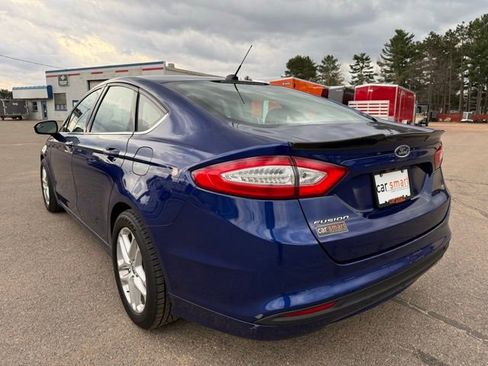 Used 2016 Ford Fusion SE image 6
