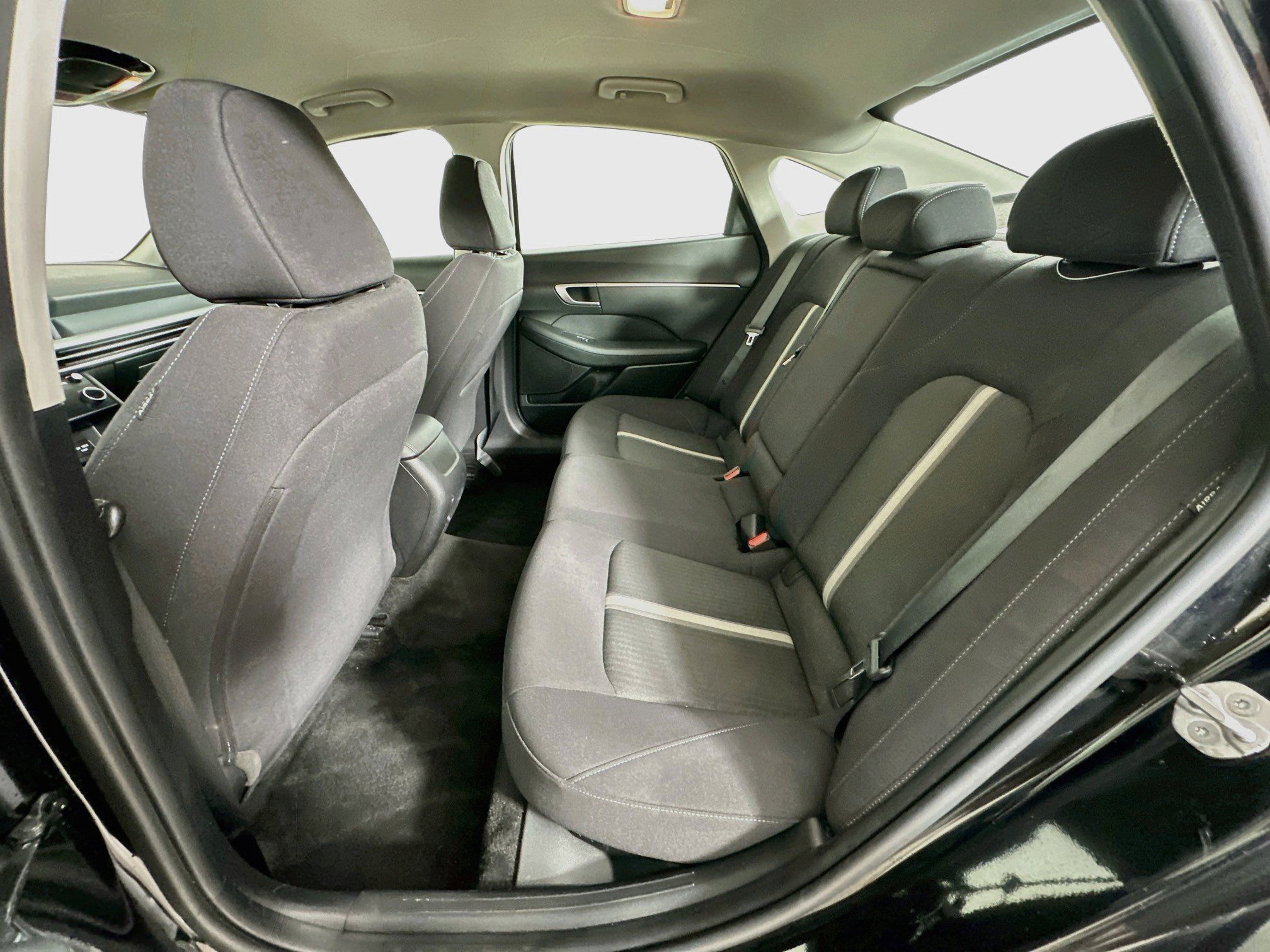 Used 2025 Hyundai Sonata SEL FWD image 26