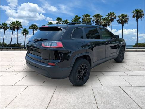 Used 2023 Jeep Cherokee Altitude Lux AWD/4WD image 6