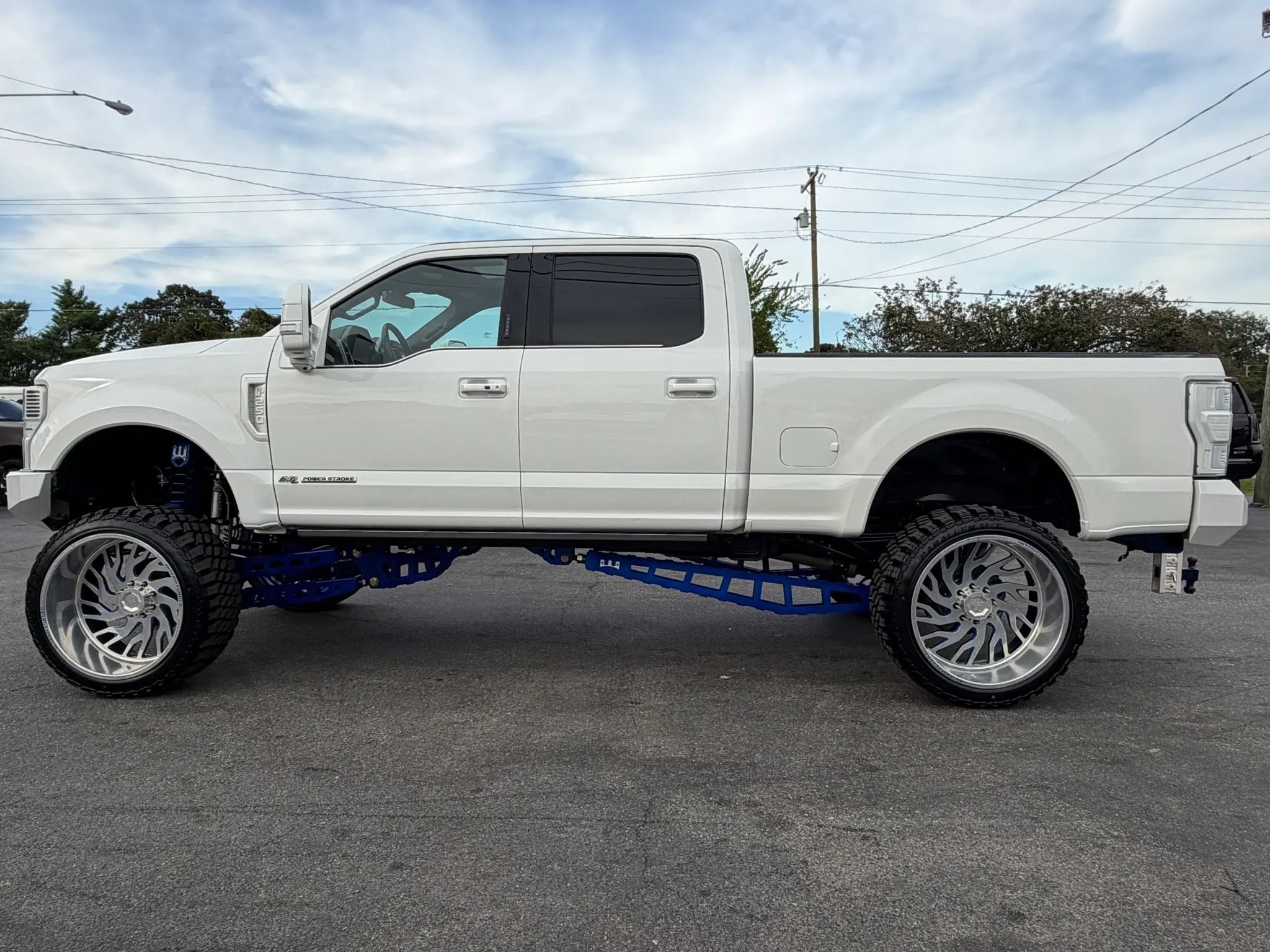 Used 2022 Ford F250 Platinum AWD/4WD image 8