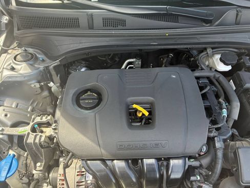 Used 2024 Kia Forte LXS FWD image 27