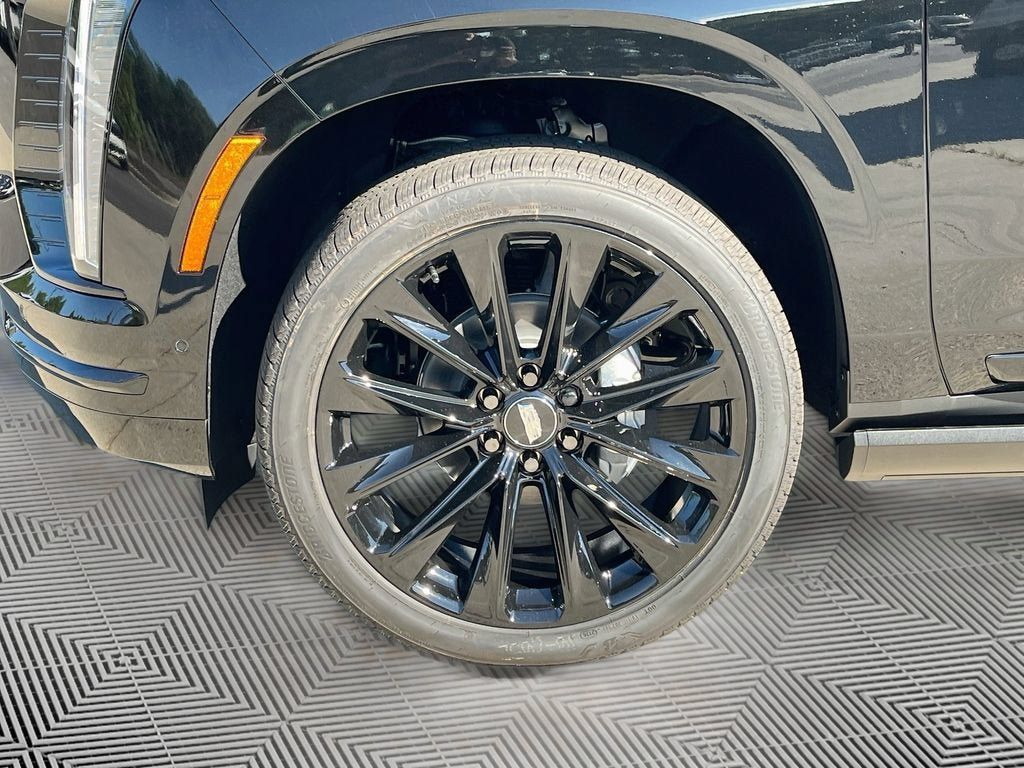 New 2026 Cadillac Escalade Platinum Sport w/ LPO, ONYX Package AWD/4WD image 10