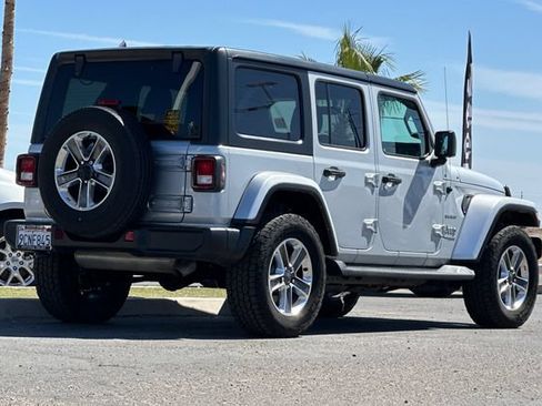 Certified 2022 Jeep Wrangler Unlimited Sahara AWD/4WD image 8