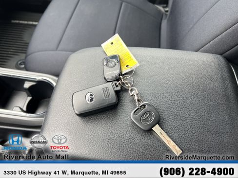 Used 2019 Toyota Tacoma TRD Sport image 27