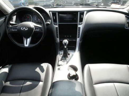 Used 2020 INFINITI Q50 Luxe AWD/4WD image 10