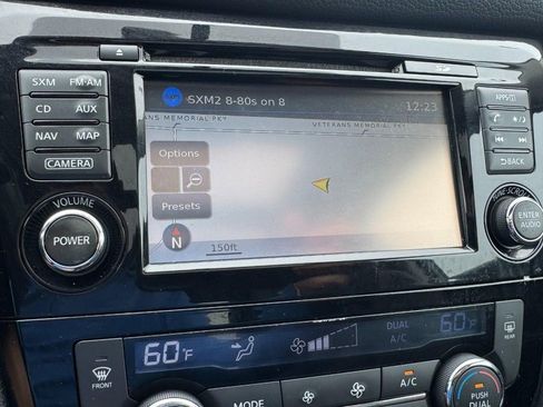 Used 2015 Nissan Rogue SL w/ SL Premium Package FWD image 21