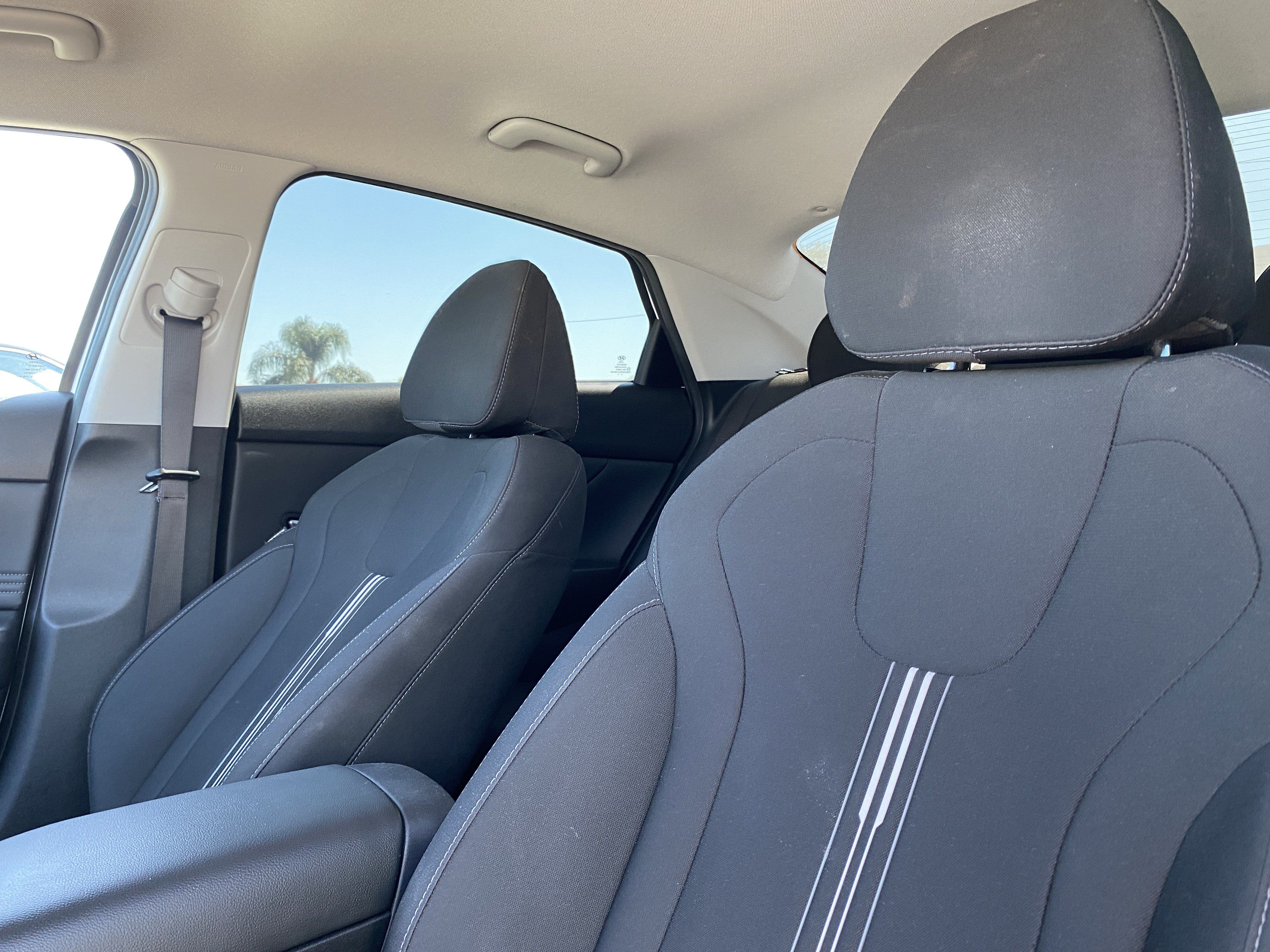 Used 2022 Hyundai Elantra SEL w/ Convenience Package FWD image 18