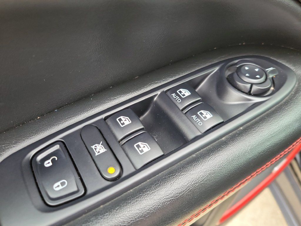 Used 2018 Jeep Compass Trailhawk w/ Leather Interior Group AWD/4WD image 18