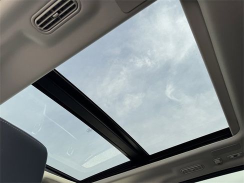 New 2025 Ford Expedition Max Platinum w/ Driver's Package image 30