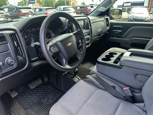 Used 2018 Chevrolet Silverado 1500 Custom w/ Custom Value Package AWD/4WD image 12