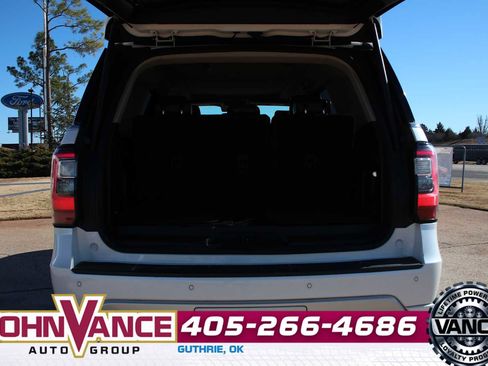 Used 2019 Ford Expedition Platinum image 9