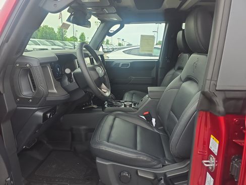 New 2026 Ford Bronco Big Bend w/ Black Diamond Package AWD/4WD image 12