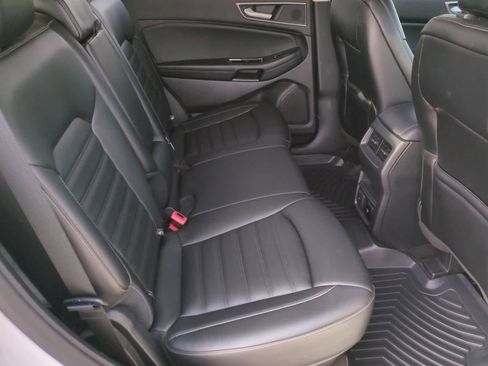 Used 2020 Ford Edge SEL w/ Convenience Package image 18
