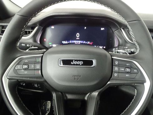 New 2025 Jeep Grand Cherokee Laredo image 20