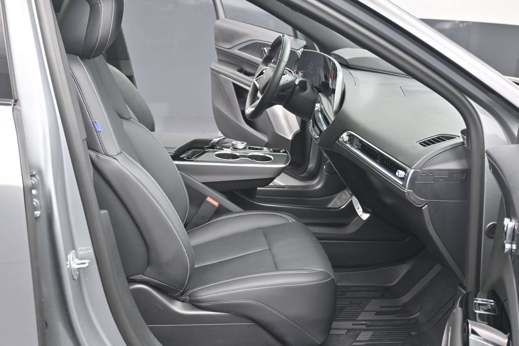Used 2026 Cadillac Lyriq V w/ LPO, Floor Liner Package AWD/4WD image 11
