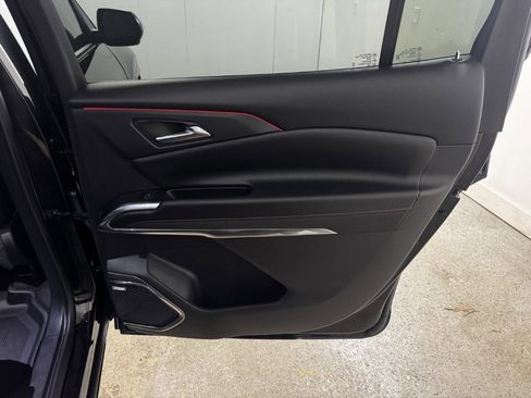 Used 2024 Chevrolet Traverse RS w/ LPO, Floor Liner Package AWD/4WD image 86