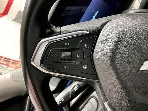 Used 2025 Chevrolet Trax LT w/ Driver Confidence Package FWD image 18