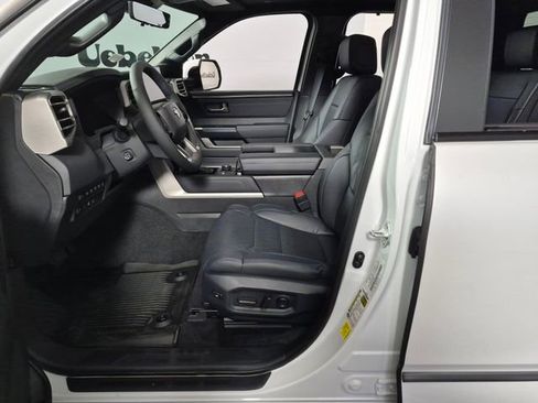 New 2026 Toyota Tundra Platinum image 9