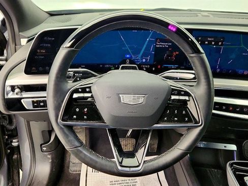 Used 2023 Cadillac Lyriq AWD image 13